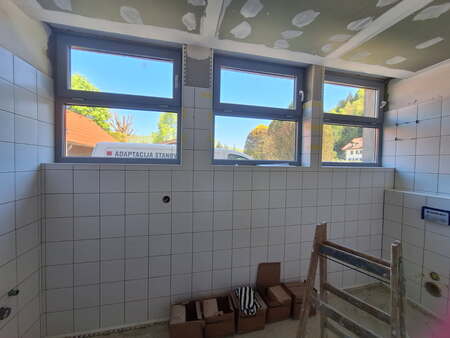 Prenova sanitarij na bazenu Pod skalco (4)